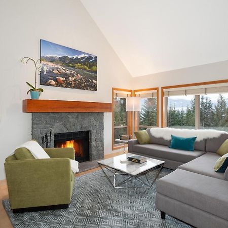 Painted Cliff 11 | Dog Friendly! Ski-In Ski-Out Benchlands Townhome W/ Hot Tub & Fireplace Whistler Dış mekan fotoğraf