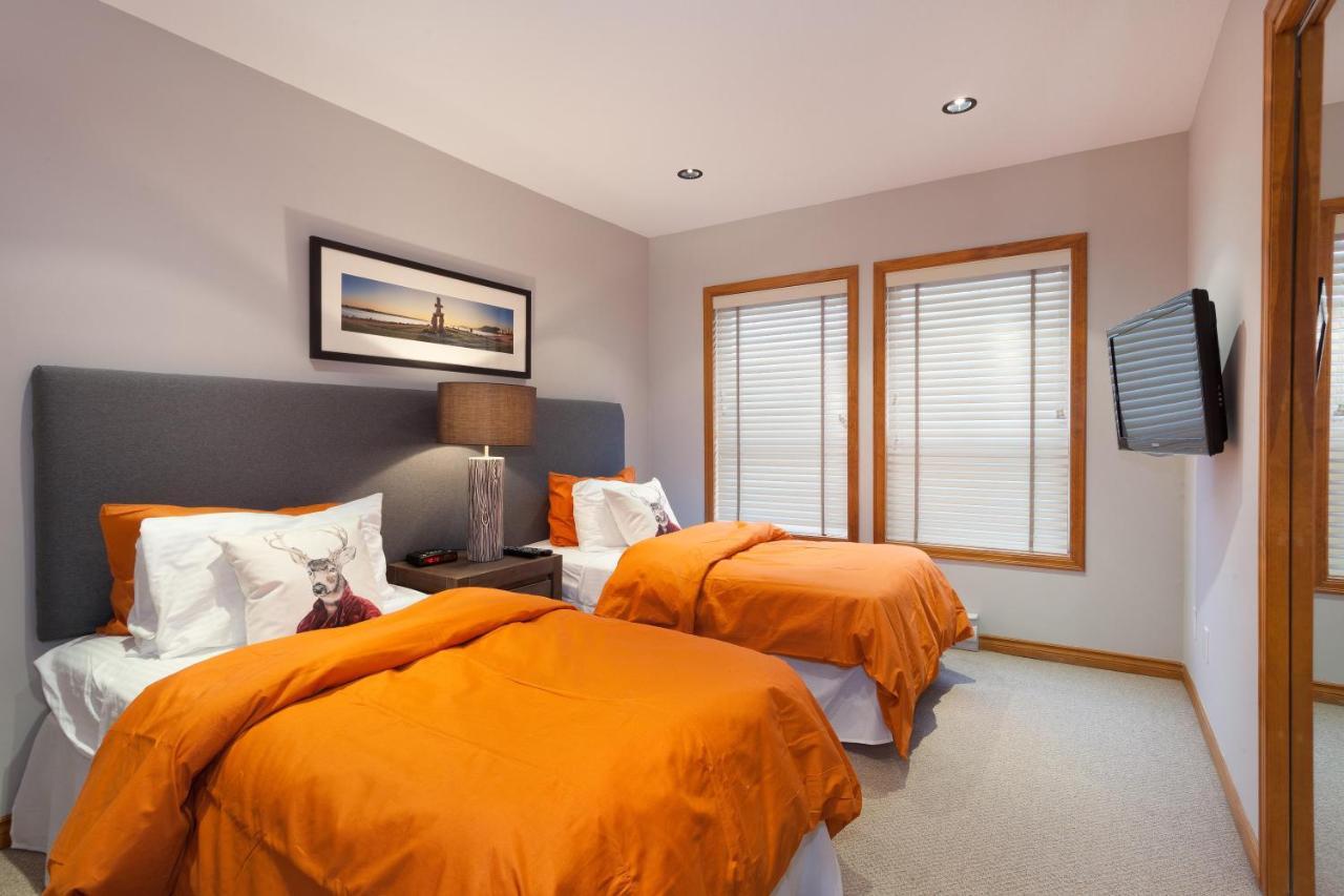 Painted Cliff 11 | Dog Friendly! Ski-In Ski-Out Benchlands Townhome W/ Hot Tub & Fireplace Whistler Dış mekan fotoğraf
